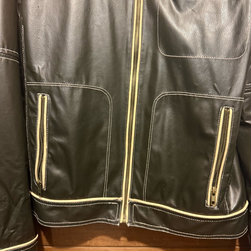 Black Jacket - Picture 4 of 6